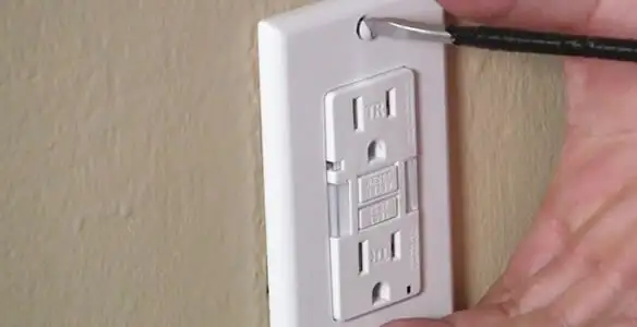 gfc outlets service securing and mounting ground fault circuit interrupter outlet by certified electricians in Houston, TX