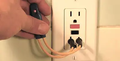 gfci circuits service testing ground fault circuit interrupter outlet to ensure electrical protection in Houston, TX