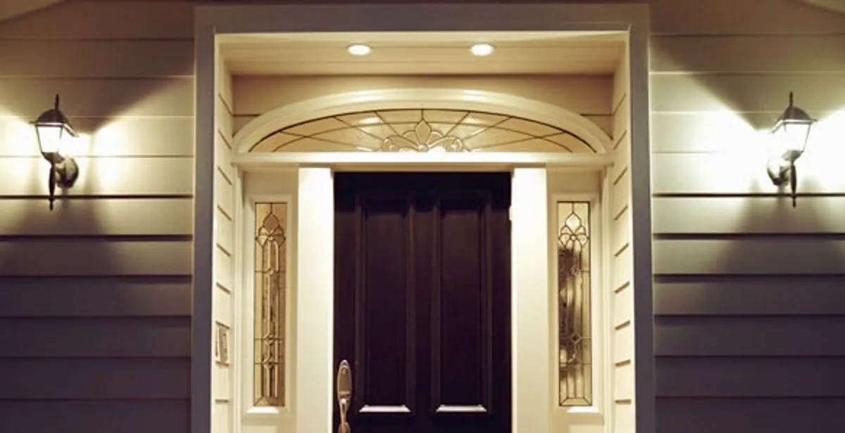security light installation services with professionally installed entryway lighting in Houston, TX